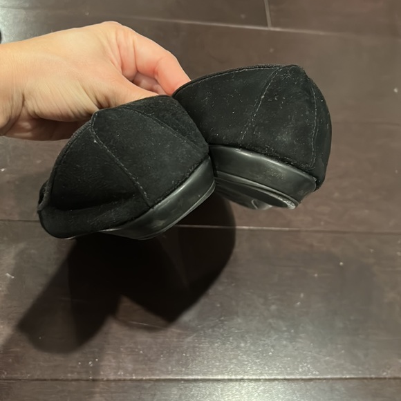 Aerosoles LOVE Black Suede Flats Size 6.5 - Picture 4 of 4